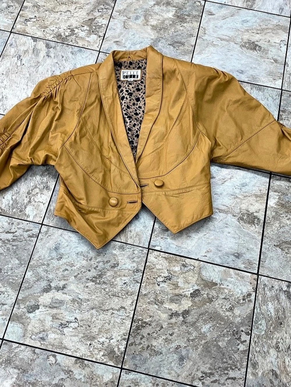 PELLE Leather Cropped Jacket Size Large